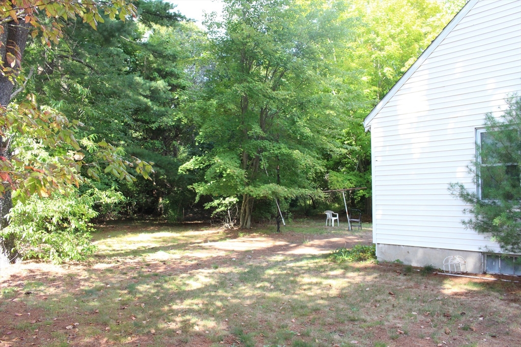 38 Elm Street East Raynham, MA 02767 - Photo 4 of 6