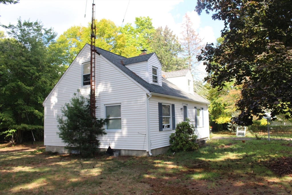 38 Elm Street East Raynham, MA 02767 - Photo 6 of 6