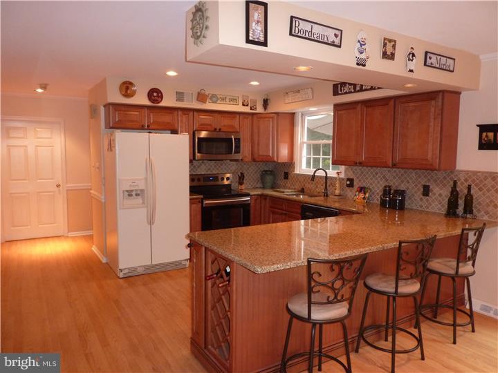 260 Sycamore Mills Road Media, PA 19063 - Photo 6 of 25 Kitchen
