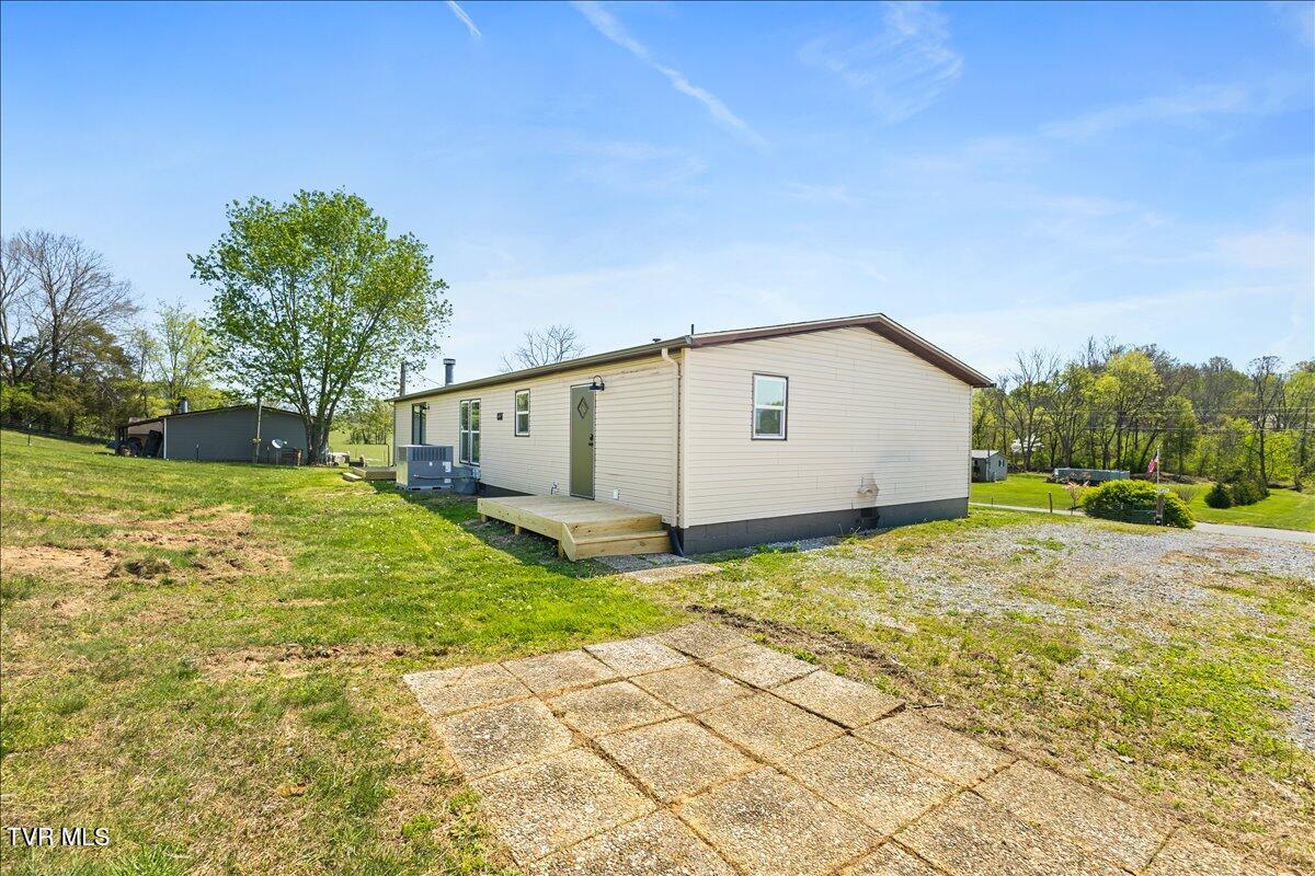 151 Chalk Level Road Telford, TN 37690 - Photo 6 of 51 11-128A2511