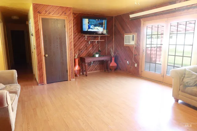 $240,000 | 387 North Conant Avenue, Burley, ID 83318