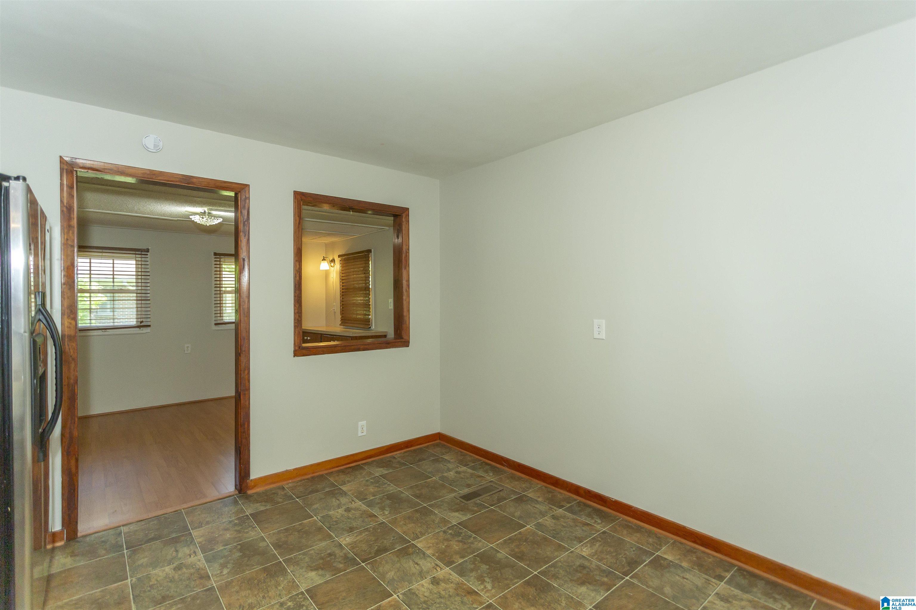 1025 Barnisdale Road Birmingham, AL 35235 - Photo 9 of 39