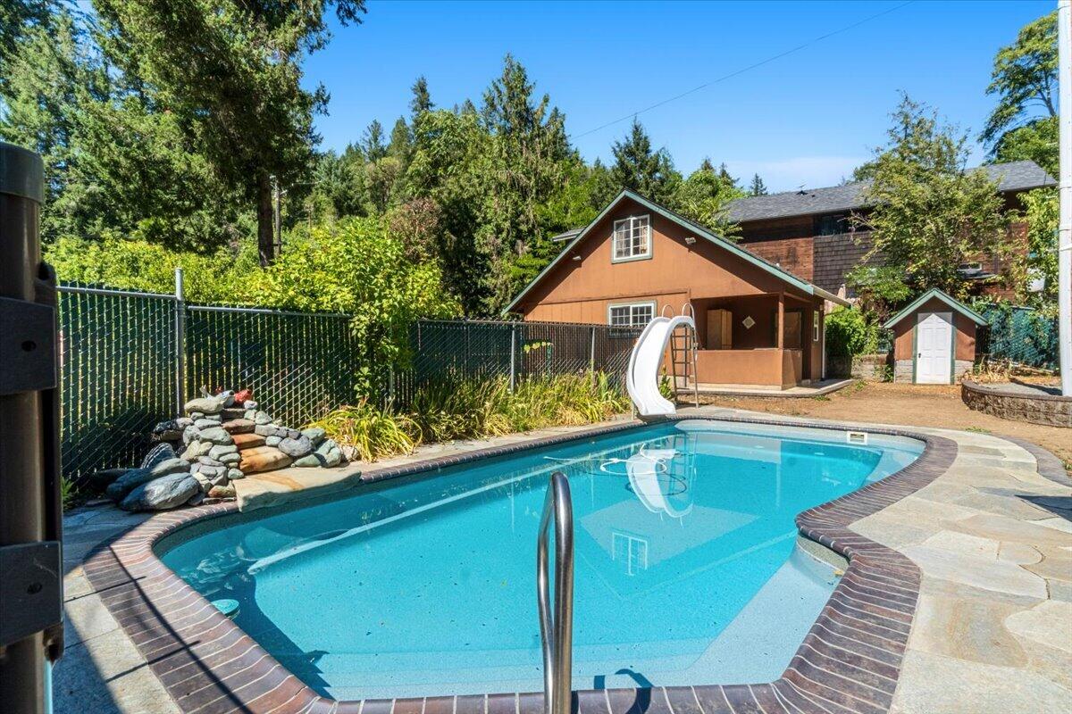 121 Flame Tree Road Burnt Ranch, CA 95527 - Photo 44 of 54 Gallery Image 44