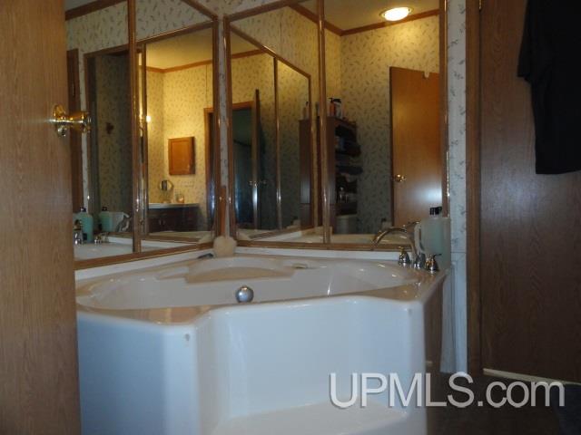 16050 Brewery Road Lanse, MI 49946 - Photo 15 of 24 Gallery Image 15