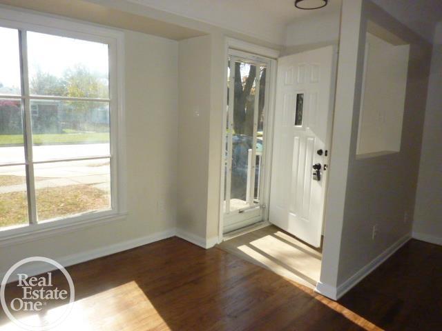 18441 Frazho Road Roseville, MI 48066 - Photo 3 of 36 Gallery Image 3