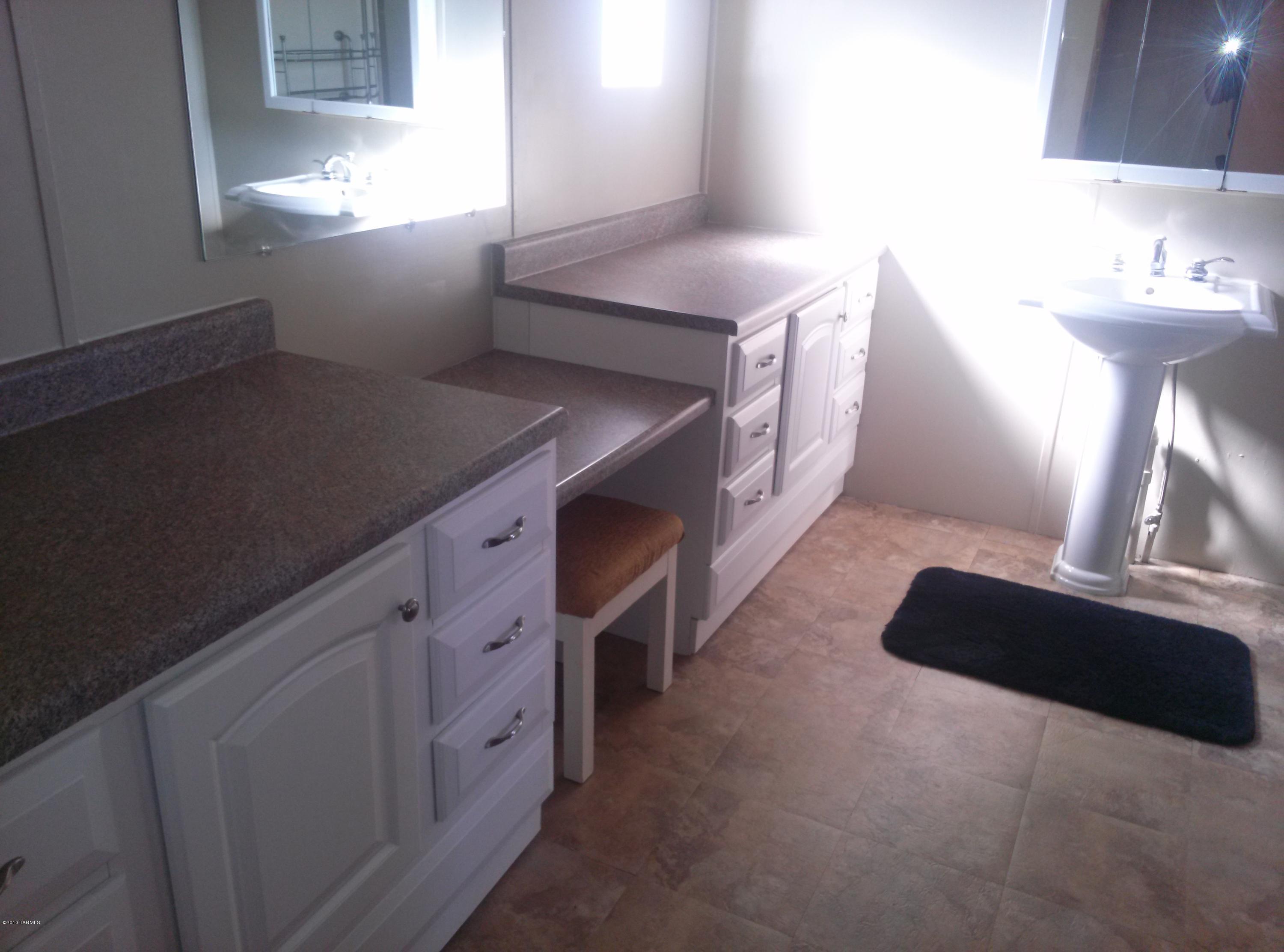 6920 North Calvin Road Tucson, AZ 85743 - Photo 14 of 21