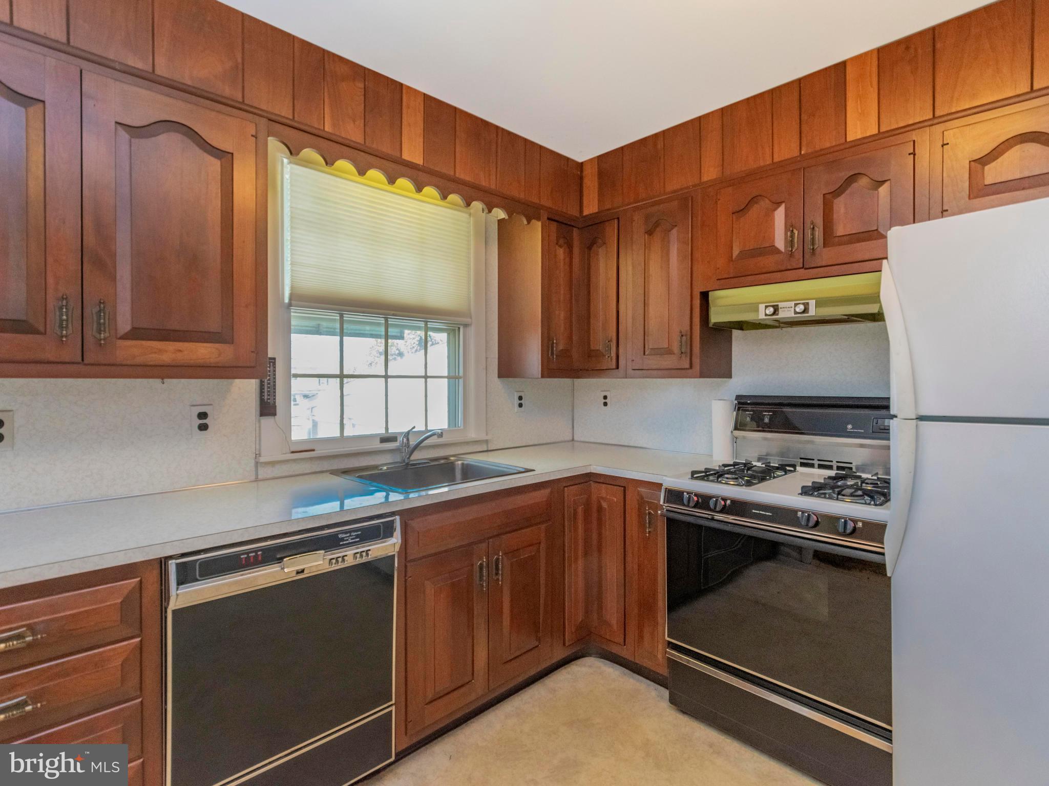 1038 Pross Road Lansdale, PA 19446 - Photo 7 of 22 Gallery Image 7