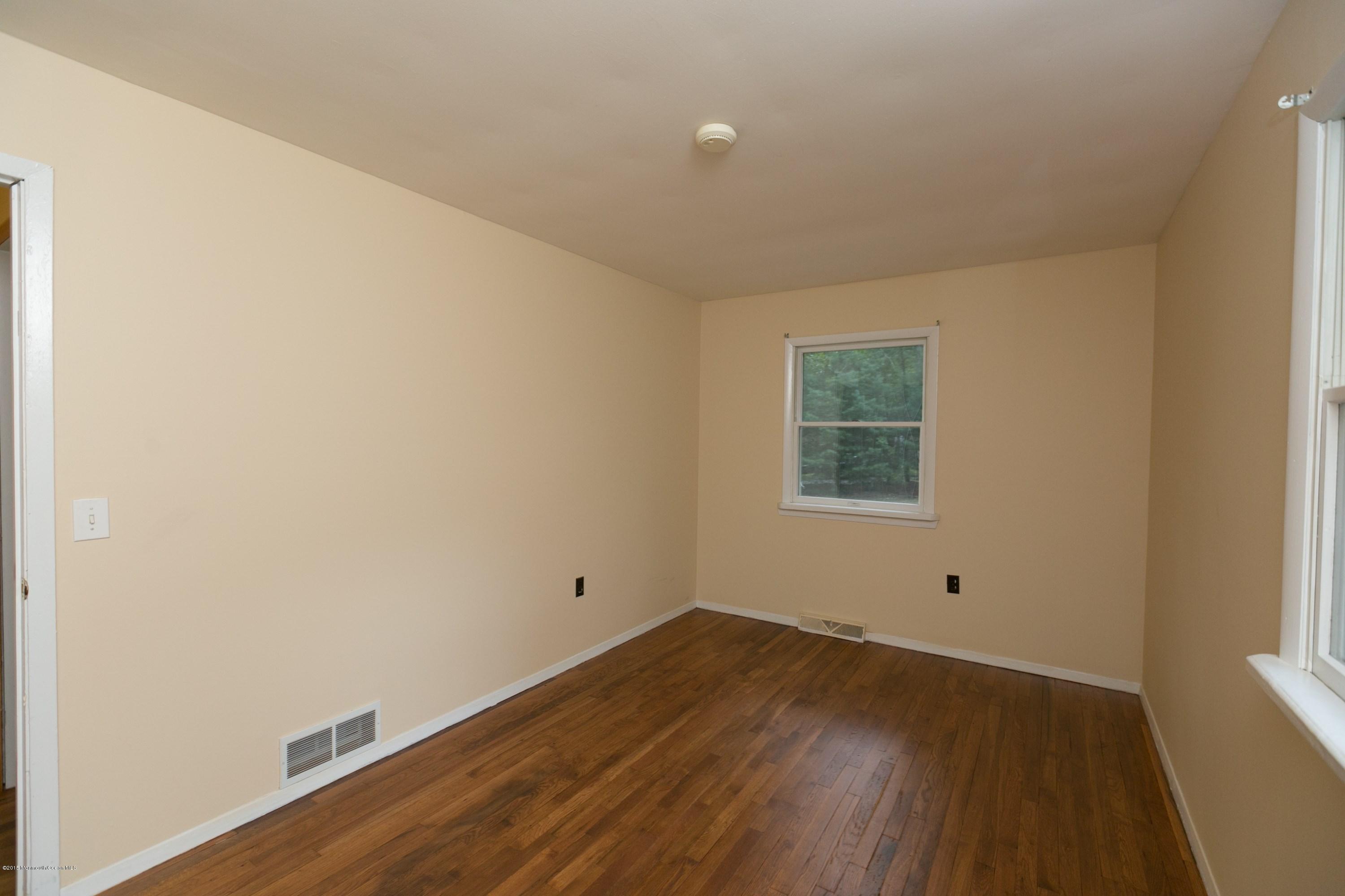 757 Green Valley Road Jackson, NJ 08527 - Photo 13 of 25 Room