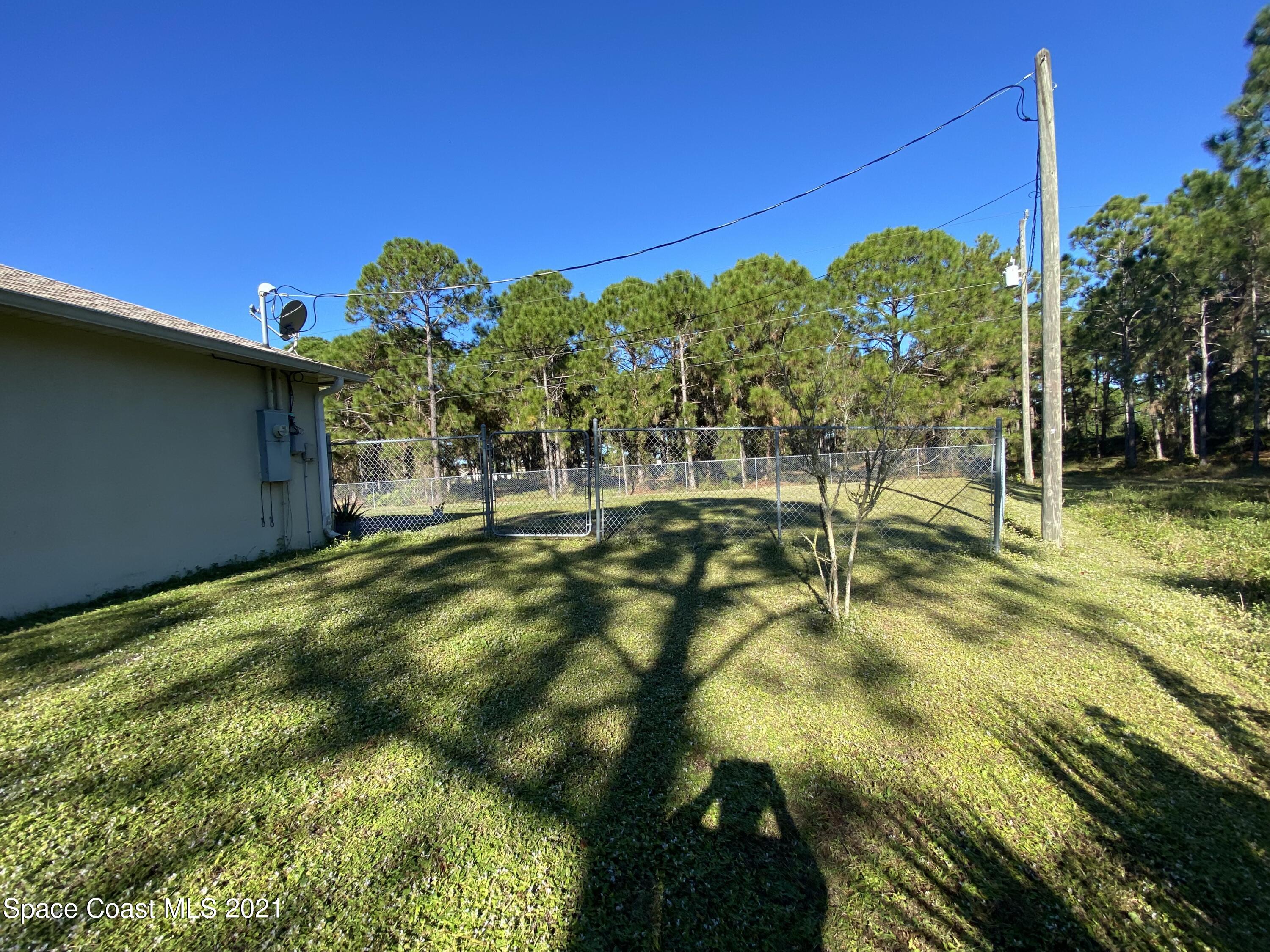 2481 Anchor Road Southeast Palm Bay, FL 32909 - Photo 5 of 32 a view of swimming pool
