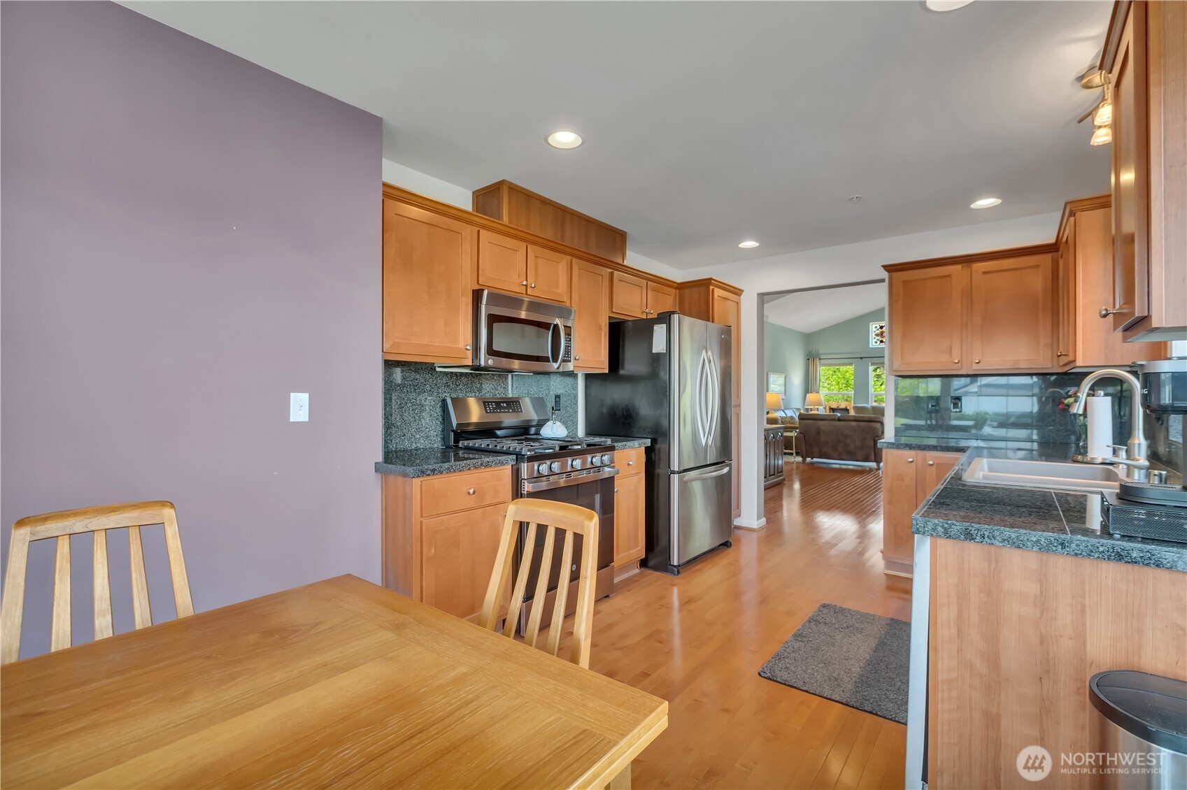 902 72nd Street Southeast Auburn, WA 98092 - Photo 14 of 32