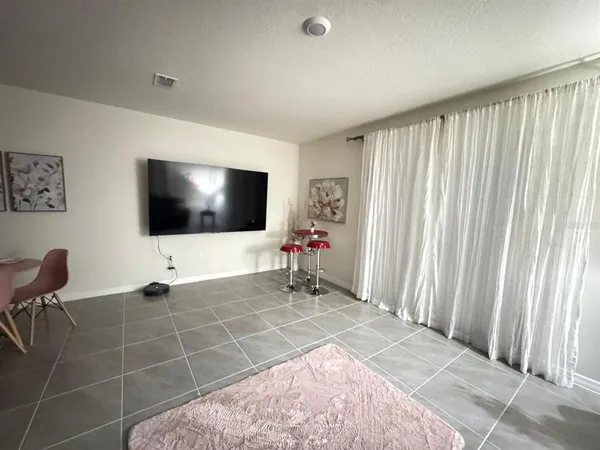 $2,300 | 2369 Penguin Boulevard, Davenport, FL 33837