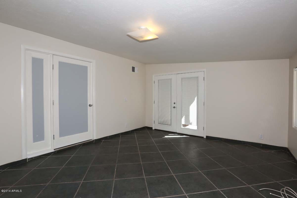 443 West Cheery Lynn Road Phoenix, AZ 85013 - Photo 12 of 20 Office 2