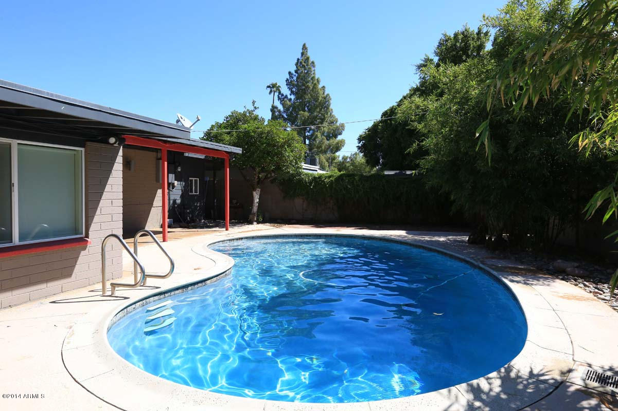 443 West Cheery Lynn Road Phoenix, AZ 85013 - Photo 8 of 20 Pool2