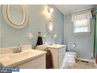150 Conrow Road Delran, NJ 08075 - Photo 10 of 17 Bathroom
