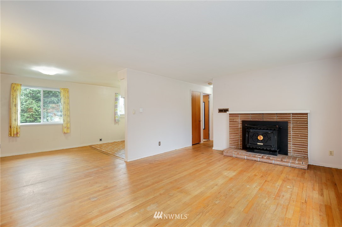 7727 Tyee Road Everett, WA 98203 - Photo 4 of 24