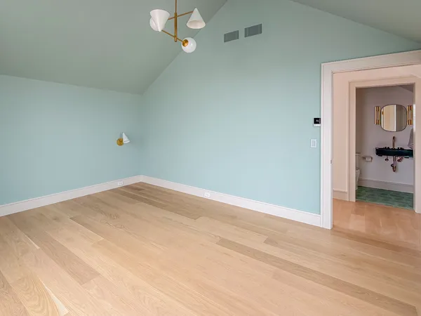 $7,950,000 | 2 Lexington Avenue, Edgartown, MA 02539