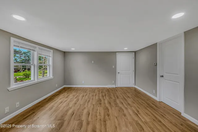 $1,750 | 664 Laurel Drive, Unit REAR, Tobyhanna, PA 18466