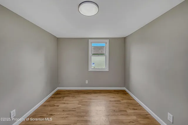 $1,750 | 664 Laurel Drive, Unit REAR, Tobyhanna, PA 18466