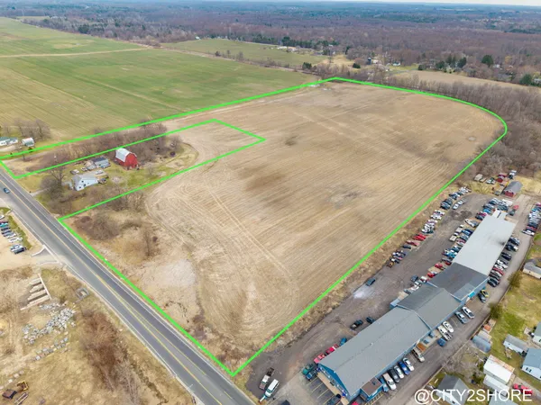 $2,100,000 | 11250 Sparta Avenue Northwest, Sparta, MI 49345