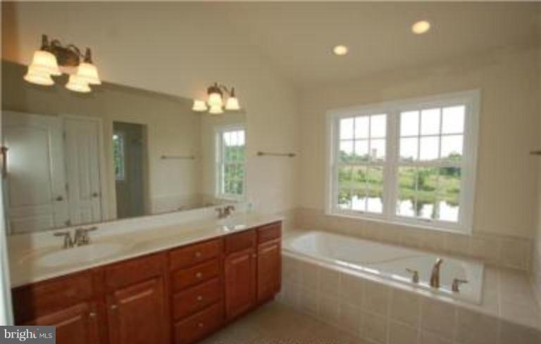 31 Tides Road King George, VA 22485 - Photo 8 of 15 Master Bath