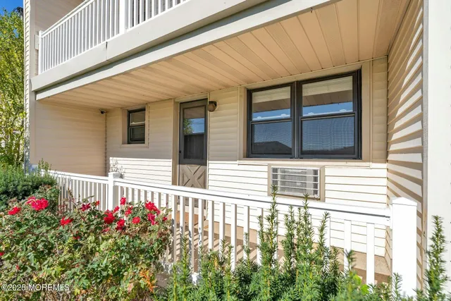 $2,950 | 75 Wharfside Drive, Monmouth Beach, NJ 07750