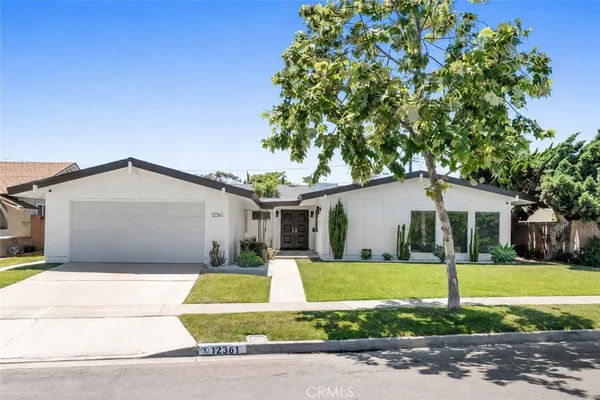 $2,596,000 | 12361 Wembley Road, Rossmoor, CA 90720