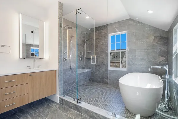 $5,795,000 | 2 Mariner Way, Nantucket, MA 02554