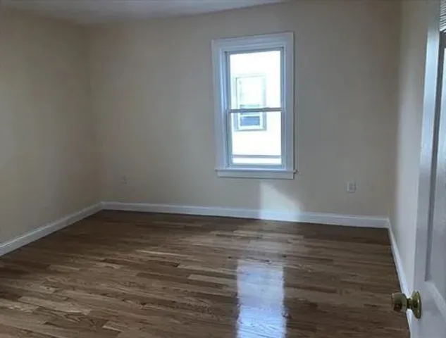 $3,000 | 549-553 Washington Street, Unit 3, Quincy, MA 02169