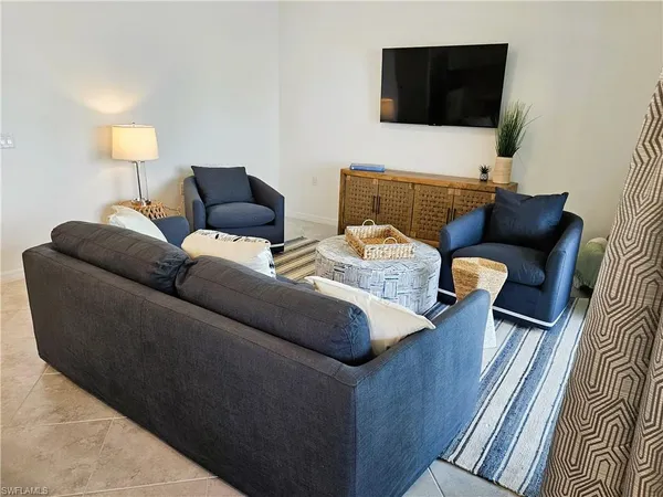 $2,495 | 5835 Double Eagle Circle, Unit 4742, Immokalee, FL 34142