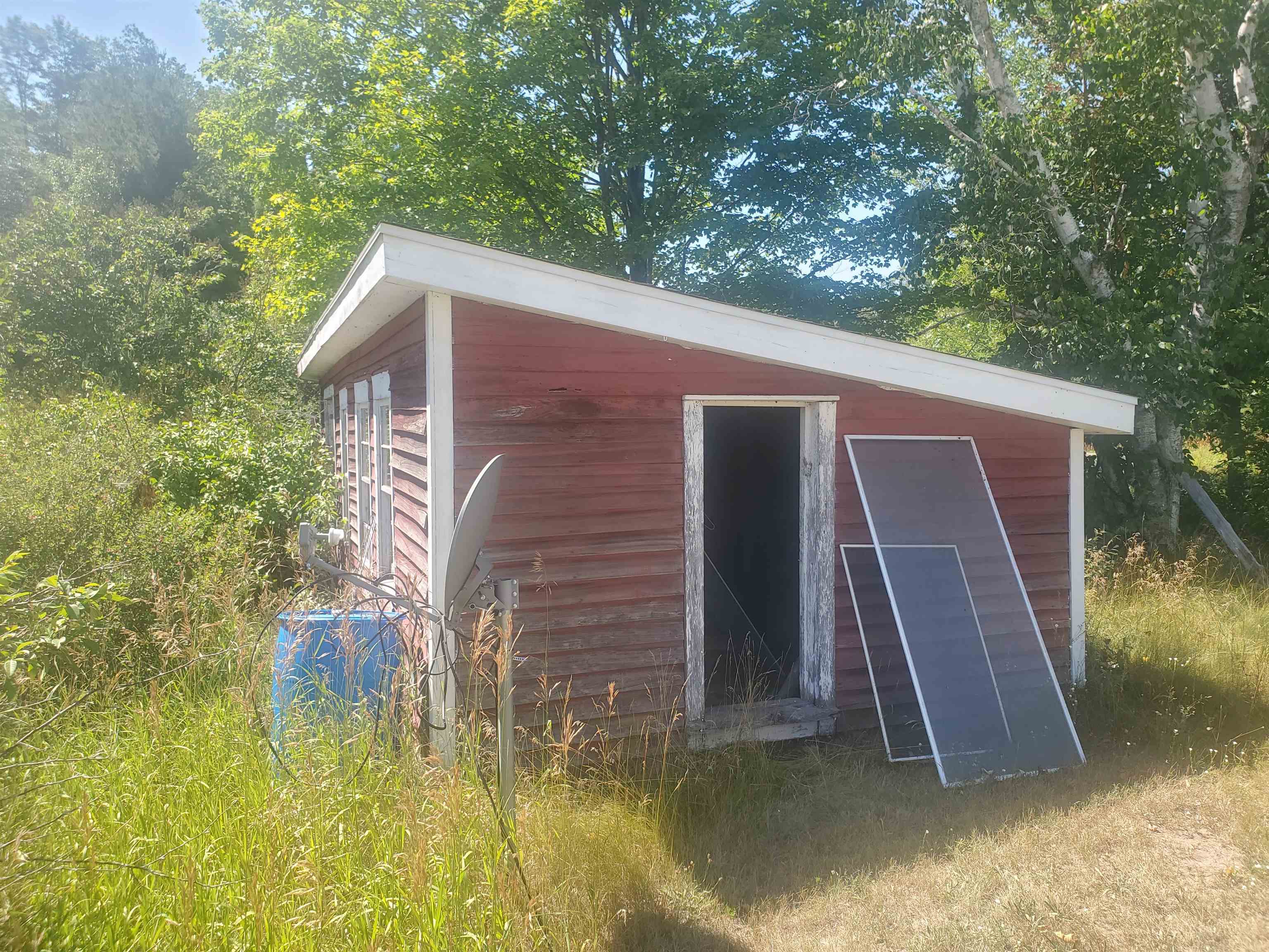 11921 Homestead Road Beulah, MI 49617 - Photo 34 of 57 1902757-33.JPG