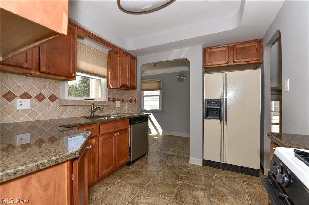 4318 Silsby Road Cleveland, OH 44118 - Photo 7 of 19