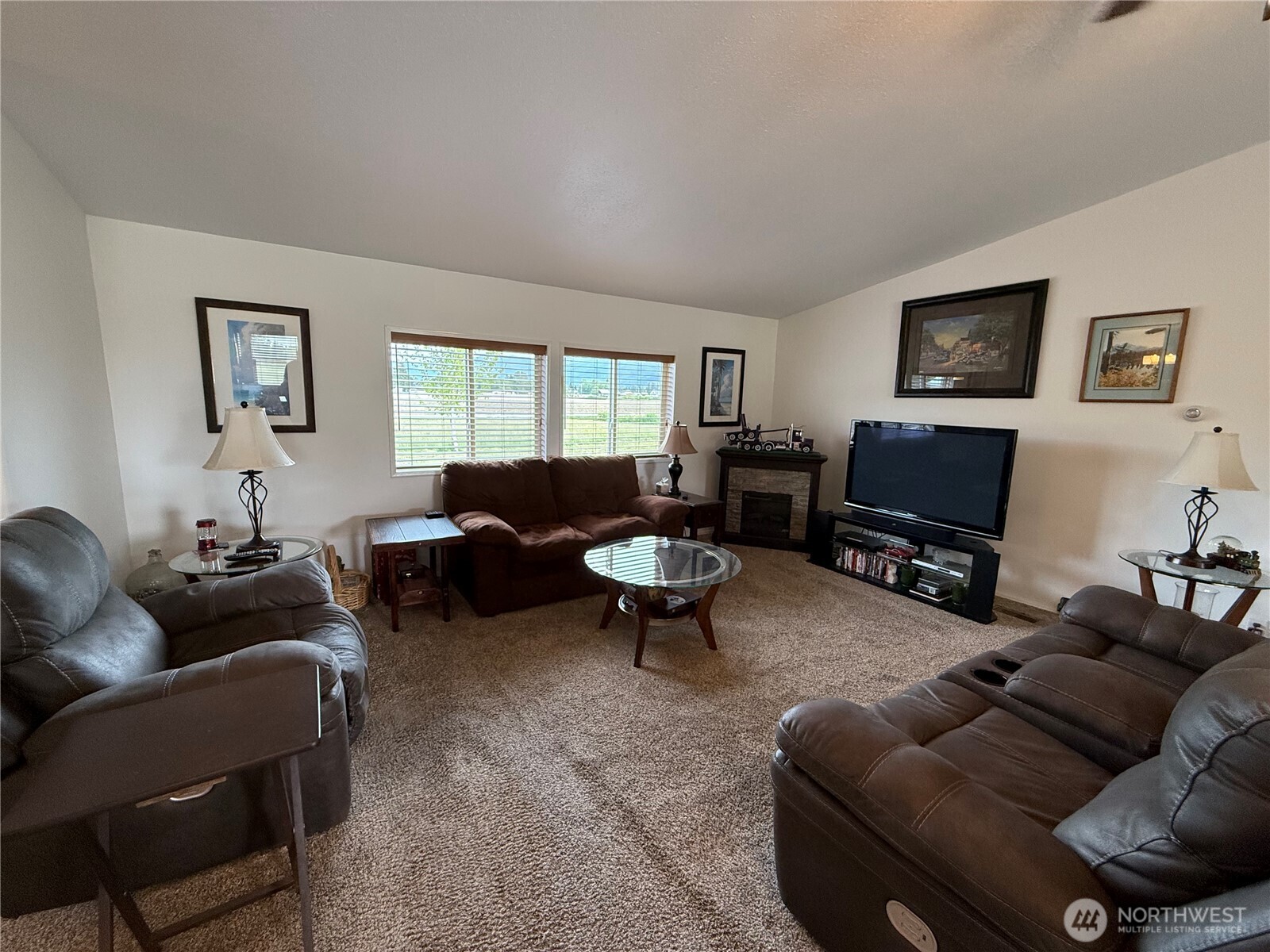 8713 F & S Grade Road Sedro-Woolley, WA 98284 - Photo 15 of 31 Gallery Image 15