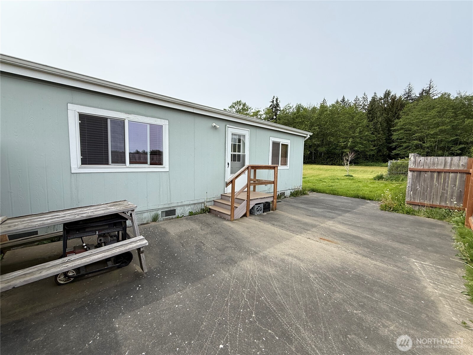 8713 F & S Grade Road Sedro-Woolley, WA 98284 - Photo 3 of 31 Gallery Image 3