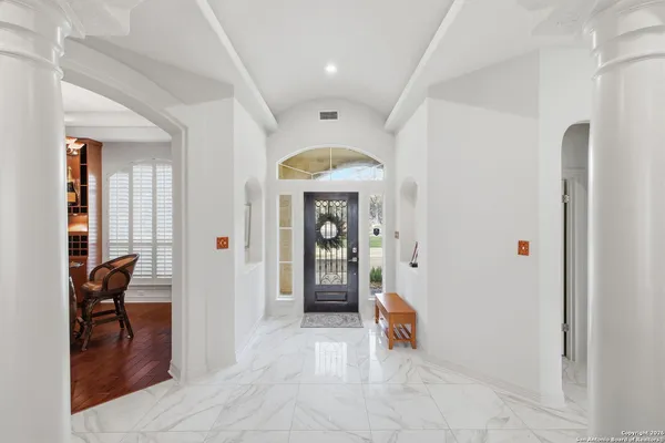 $1,050,000 | 9610 Trophy Oaks Drive, San Antonio, TX 78266