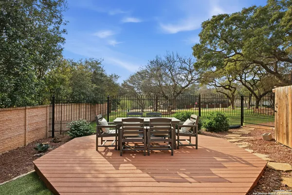 $1,050,000 | 9610 Trophy Oaks Drive, San Antonio, TX 78266