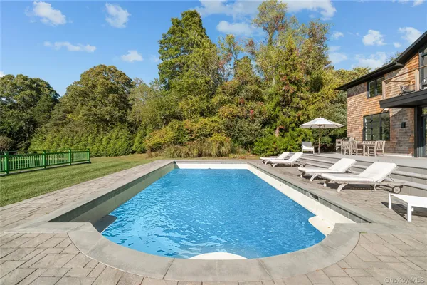 $200,000 | 15 Atterbury Road, Southampton, NY 11968