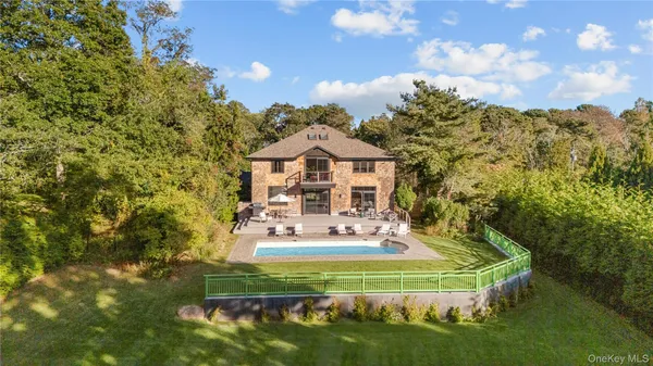 $200,000 | 15 Atterbury Road, Southampton, NY 11968