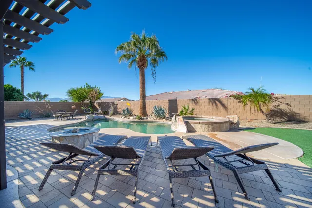 a view of an outdoor space with seating area