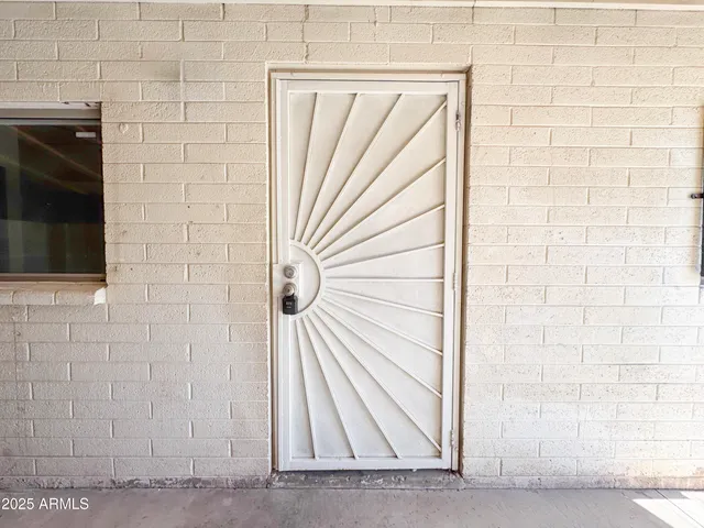 $1,399 | 1927 East Sheridan Street, Unit B, Phoenix, AZ 85006