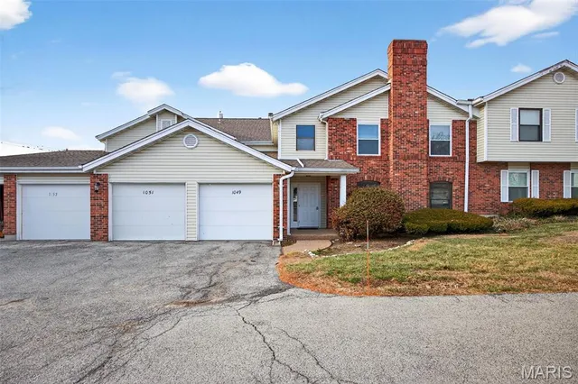 $199,900 | 1051 Windstream, St. Peters, MO 63376