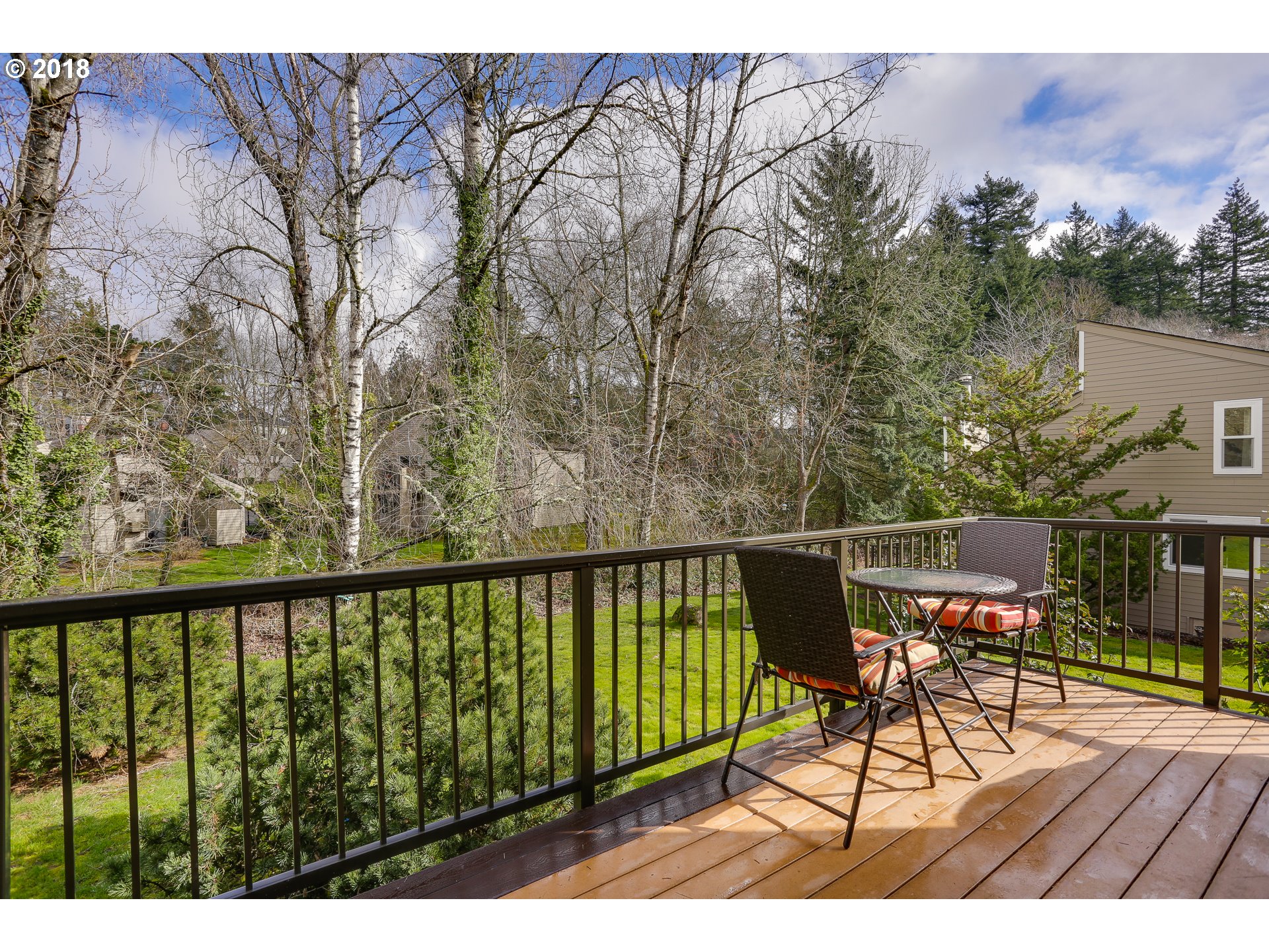 4592 Southwest Comus Place Portland, OR 97219 - Photo 20 of 23 Deck