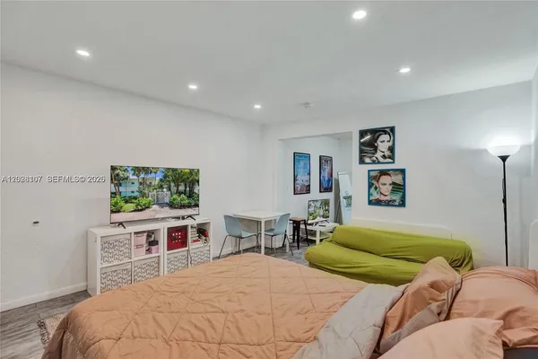 $1,800 | 911 Meridian Avenue, Unit 104, Miami Beach, FL 33139