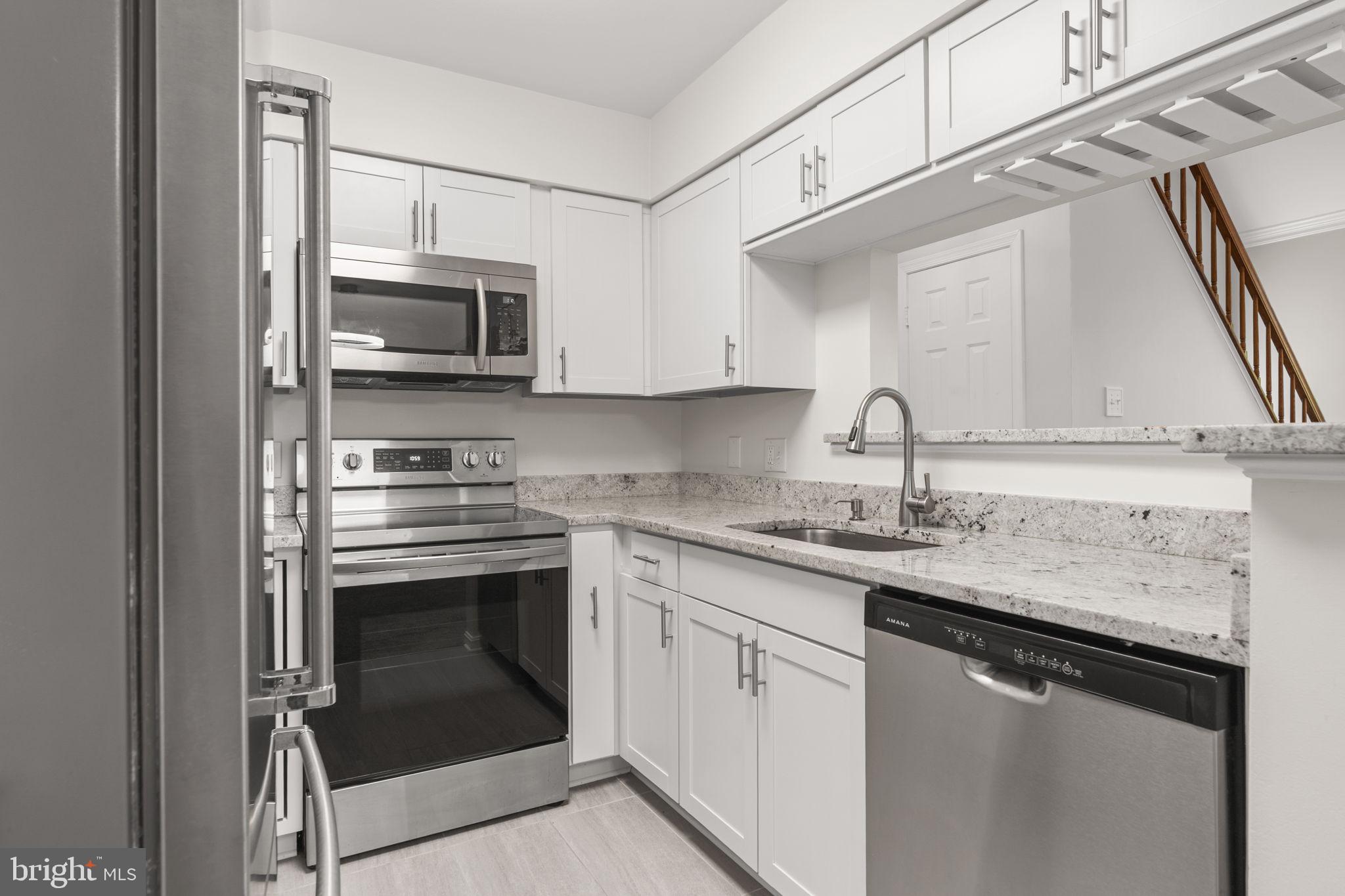 2221 Lovedale Lane, Unit I Reston, VA 20191 - Photo 6 of 39