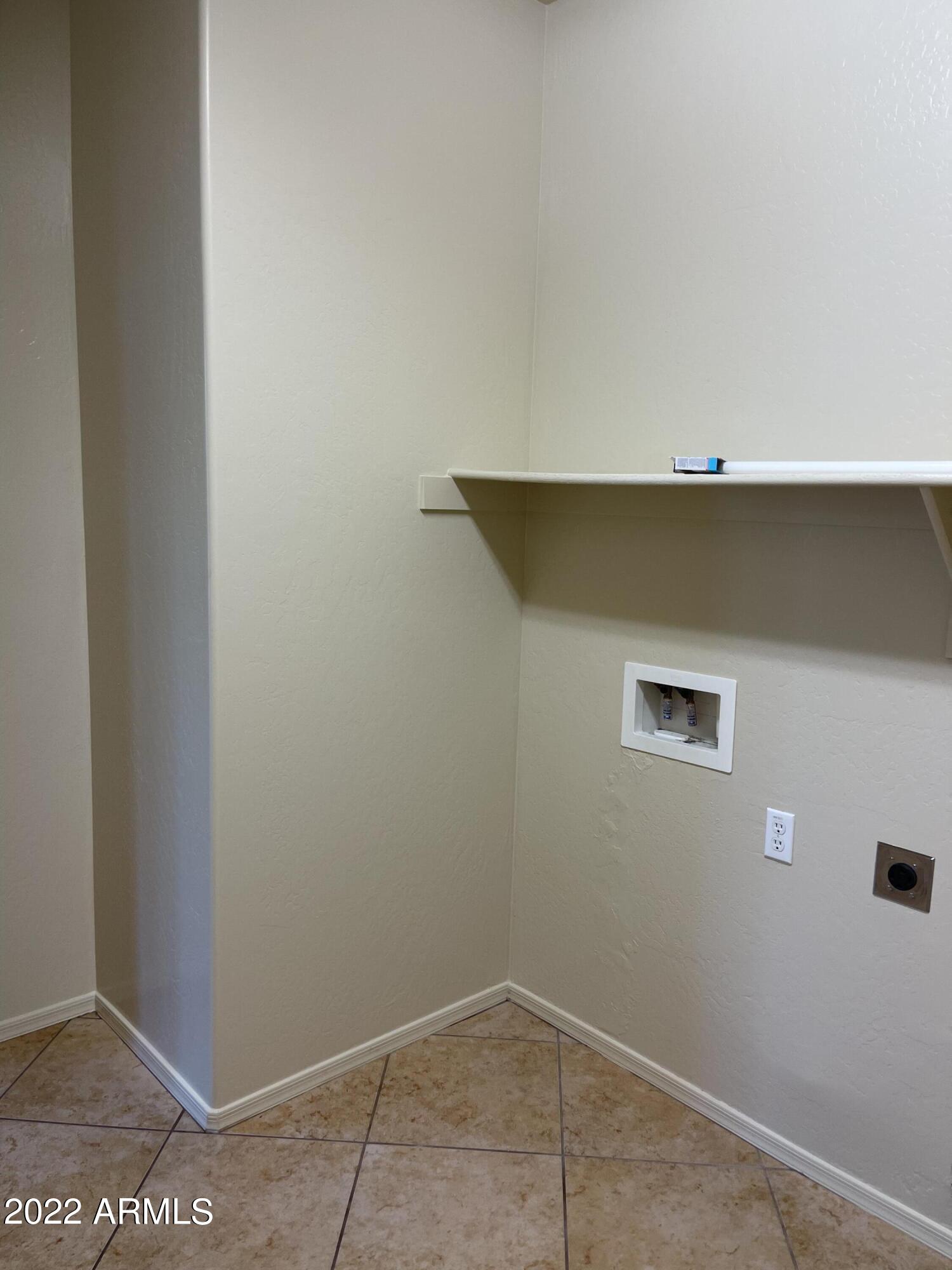 4628 East Blue Sage Road Gilbert, AZ 85297 - Photo 29 of 37 F340544D-23AC-47D0-AE56-0A50B5640434