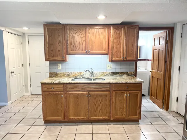 $1,550 | 204 South Main Street, Unit 6, Middletown, CT 06457