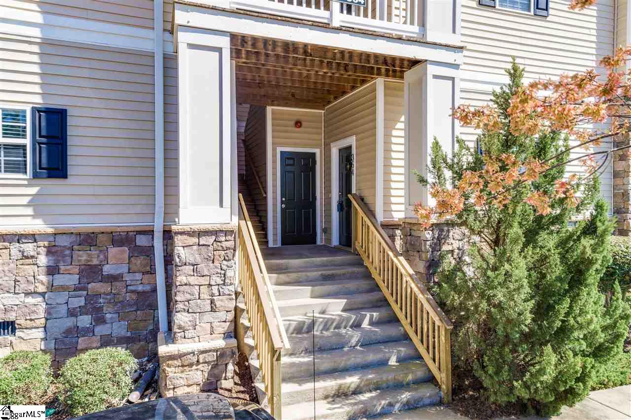 364 Easterlin Way Greenville, SC 29607 - Photo 2 of 32 Gallery Image 2