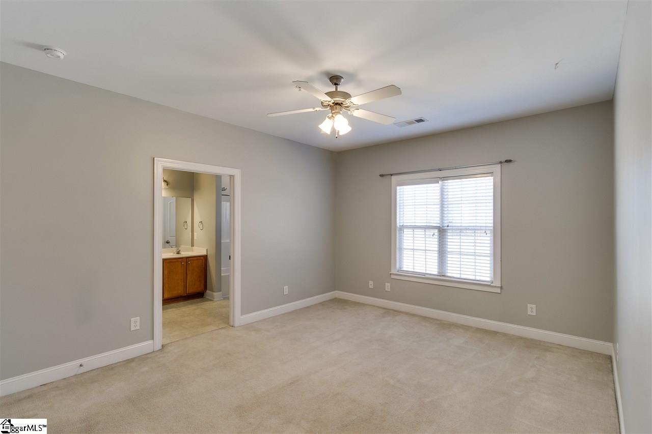 364 Easterlin Way Greenville, SC 29607 - Photo 12 of 32 Gallery Image 12