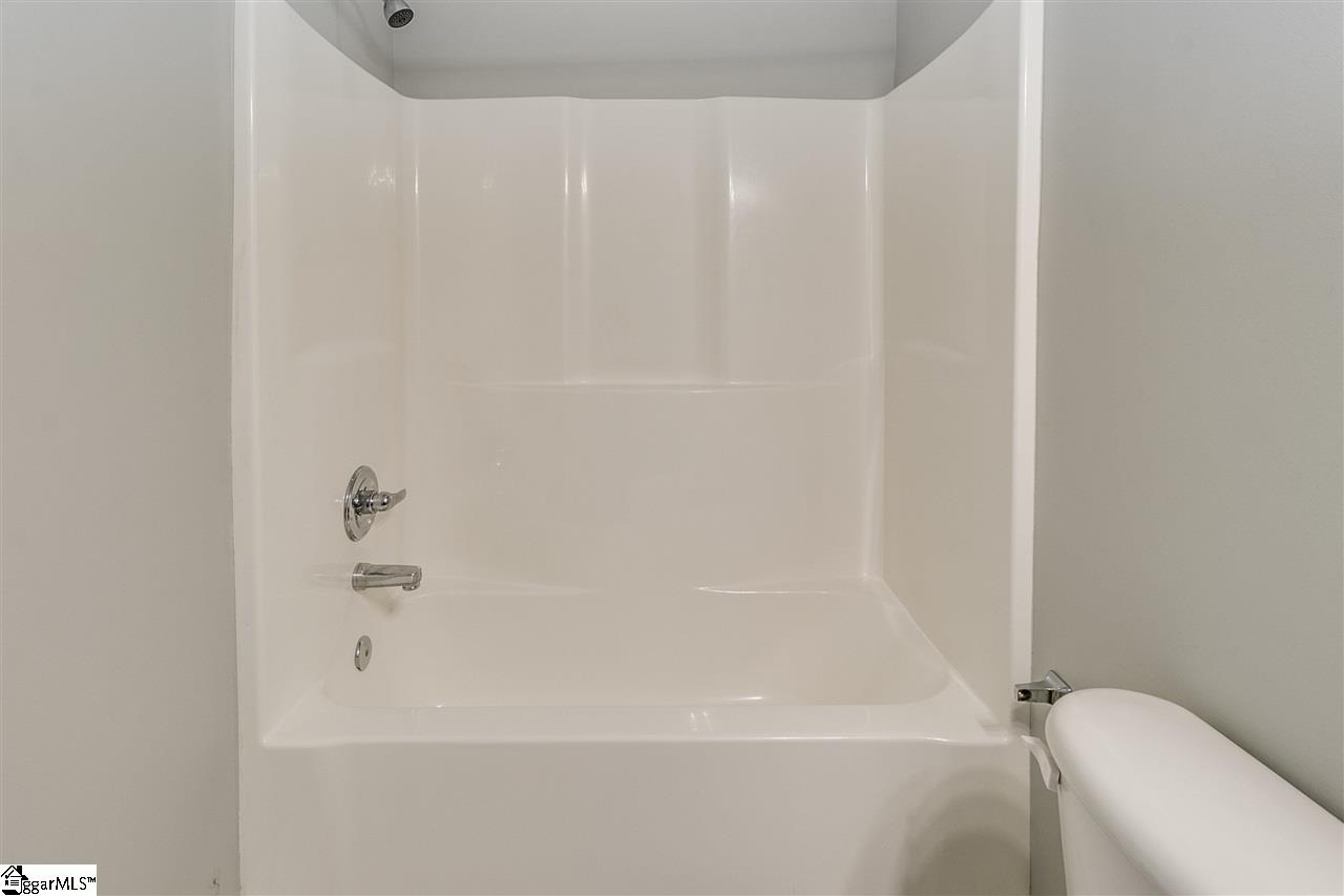 364 Easterlin Way Greenville, SC 29607 - Photo 14 of 32 Gallery Image 14