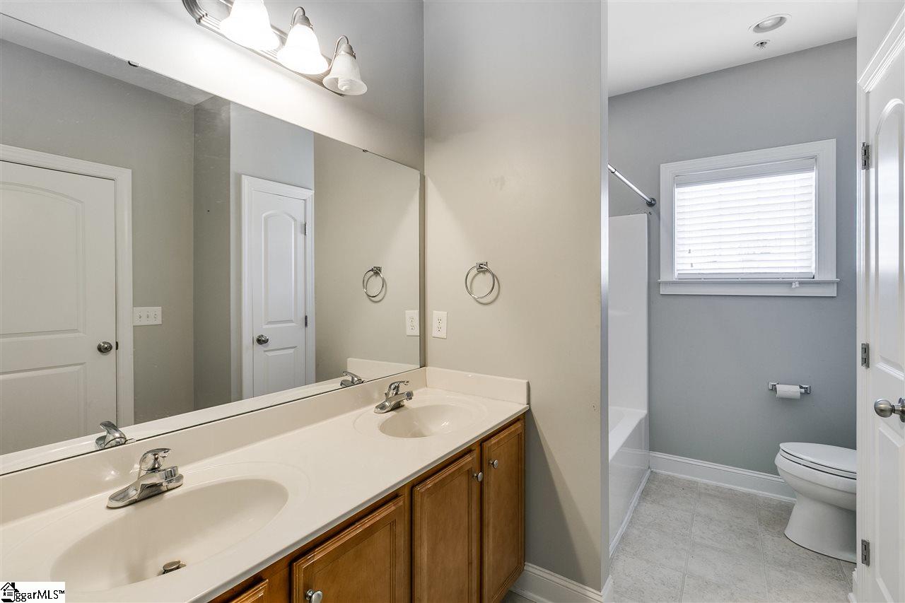 364 Easterlin Way Greenville, SC 29607 - Photo 20 of 32 Gallery Image 20
