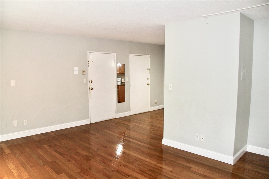 75 Nicholas Road, Unit G Framingham, MA 01701 - Photo 10 of 27